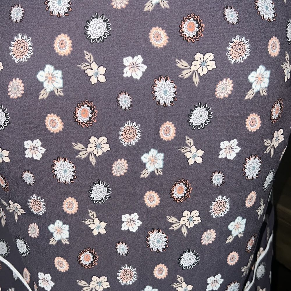 🐘Loft Purple printed Top - Picture 3 of 4